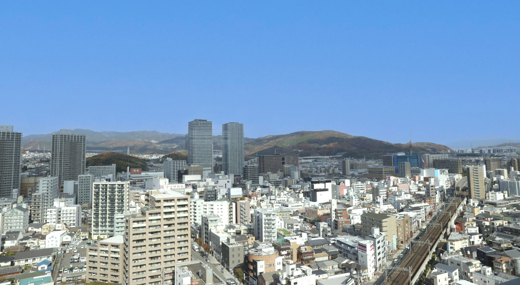 高槻の街で46年 吉村・三幸保険サービス